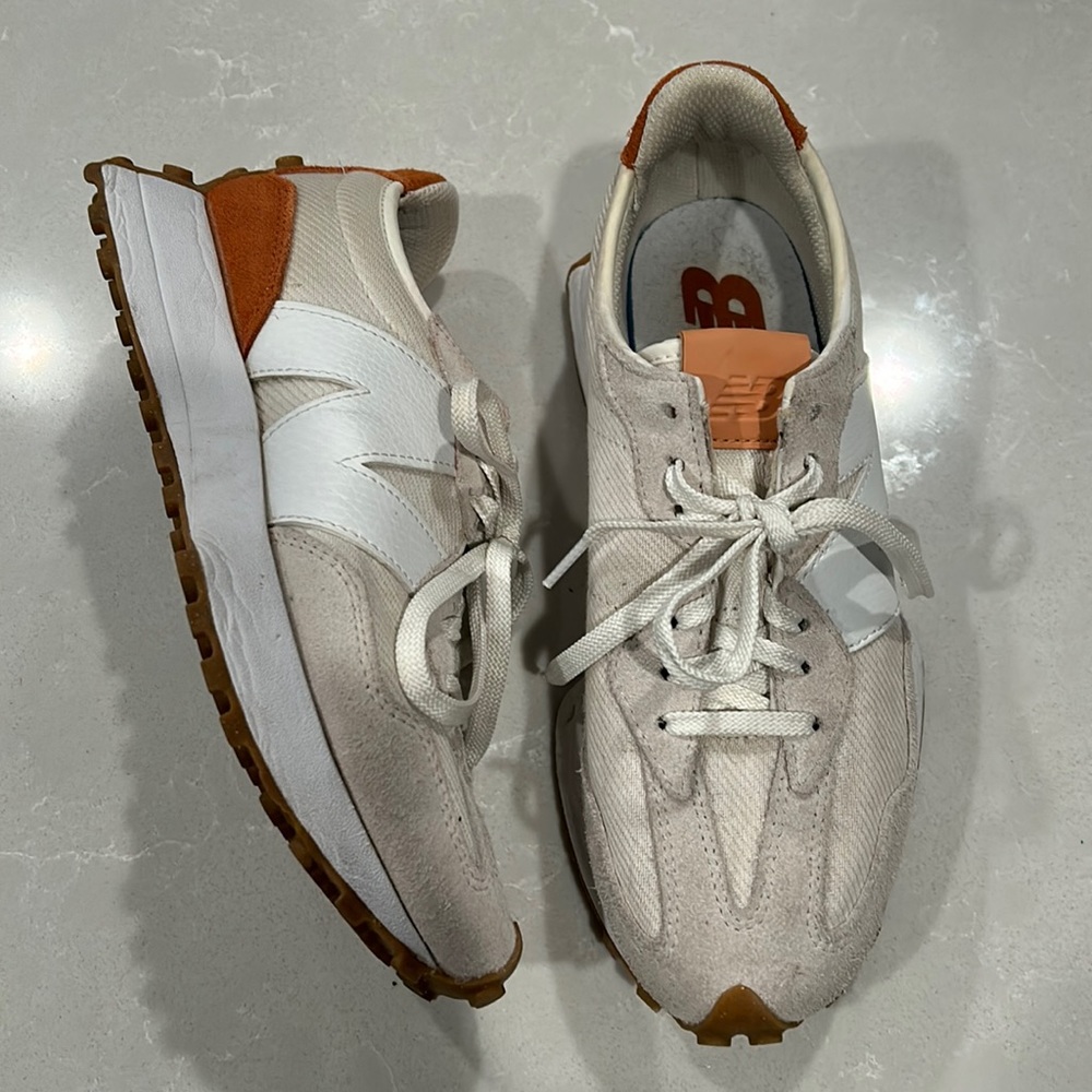 Womens New Balance sneakers size 8
